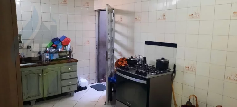 Imagem Casa de 2 dormitórios sendo 1 suíte, 2 banheiros, com 126m² no Taboão, São Bernardo do Campo