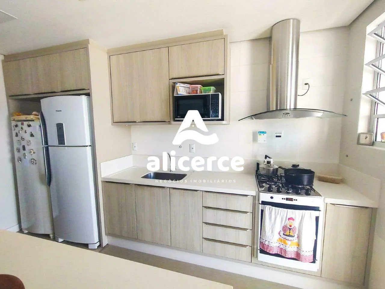 Imagem Apartamento à venda com 3 quartos 2 suítes, 137,3m² em Estreito Florianópolis