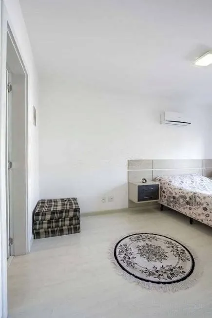 Imagem Apartamento para Venda - 78.39m², 2 dormitórios, sendo 1 suites, 1 vaga - Petrópolis