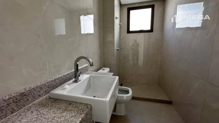Imagem Apartamento com 3 dormitórios à venda, 85 m² por R$ 1.900.000,00 - Praia da Costa - Vila Velha/ES