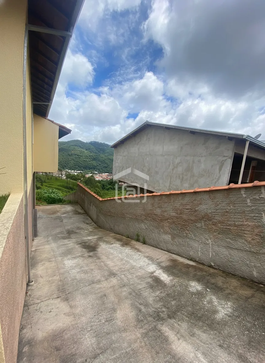 Imagem Casa 3 quartos à venda em Estância São José, Poços de Caldas