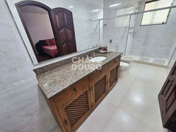 Imagem Viva o Luxo com Vistas Deslumbrantes: Propriedade Única de 733m² em Teresópolis