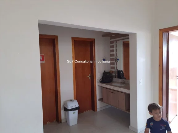 Imagem Apartamento 1 dormitório no centro ao lado da Max Planck e do Hospital Augusto de Oliveira Camargo, próximo a farmácias
