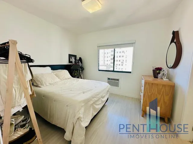 Imagem Apartamento Quadra Mar para Venda em Balneário Camboriú, CENTRO, 3 dormitórios, 3 suítes, 4 banheiros, 1 vaga