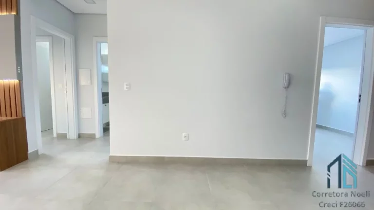 Imagem Apartamento, ensolarado, sacada com churrasqueira, 03 quartos c/suíte, na Praia dos Ingleses em Florianópolis -SC.