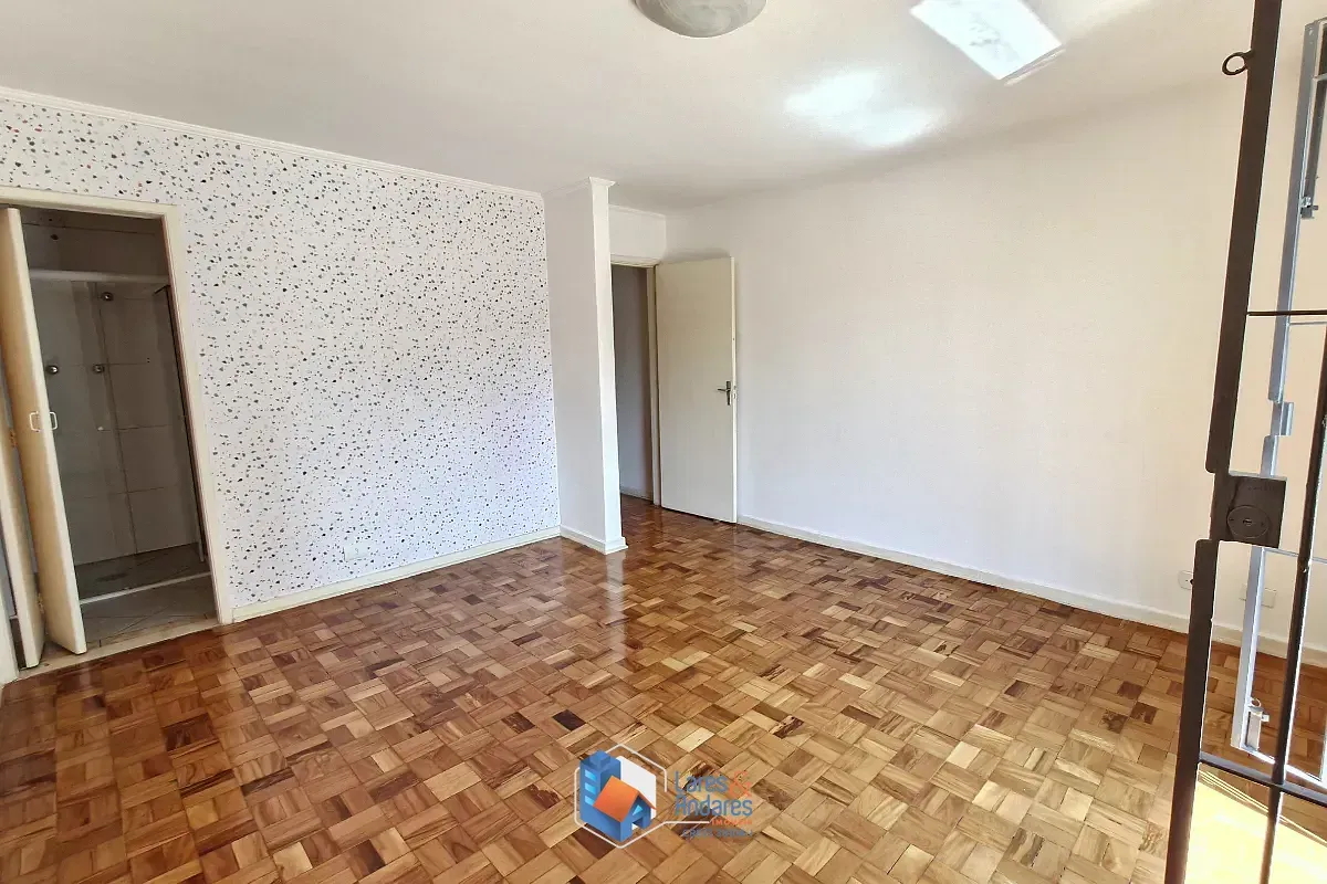 Imagem Sobrado para venda em Santana com 2 quartos, sendo 1 suíte, 116m²