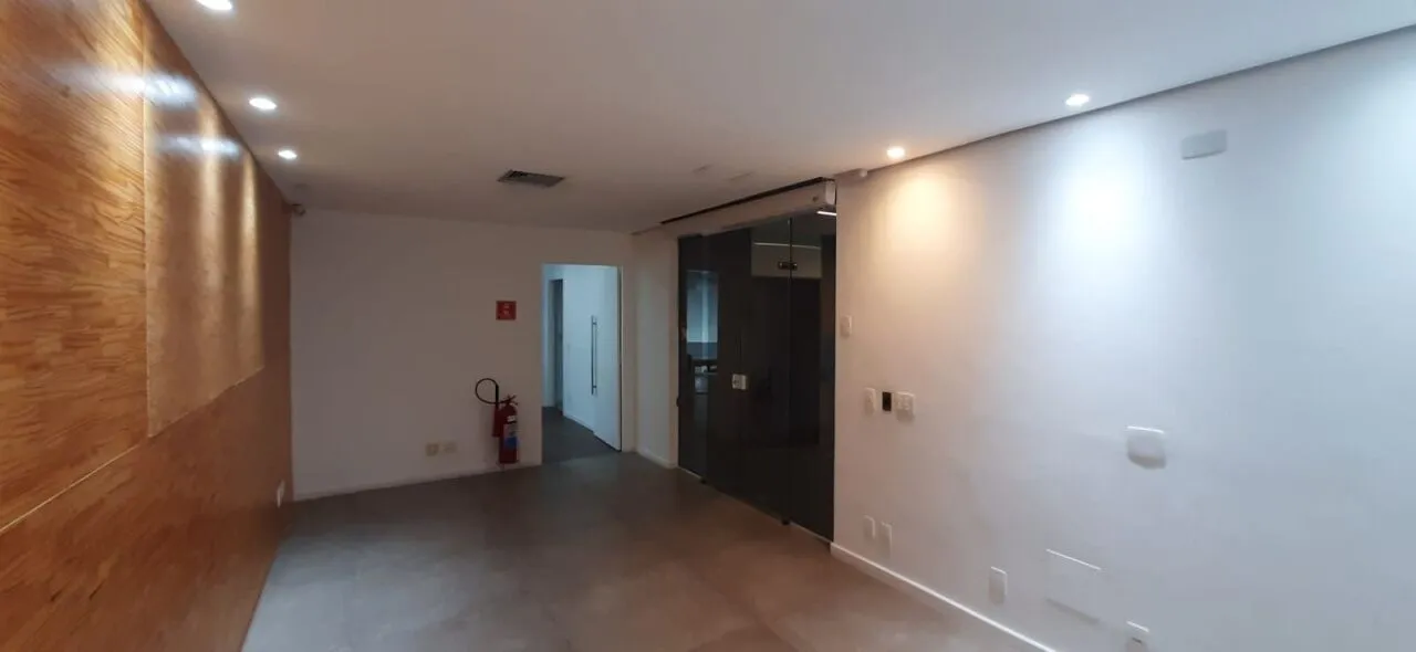 Imagem Andar Corporativo Mobiliado em Frente ao Shopping Vila Olímpia.