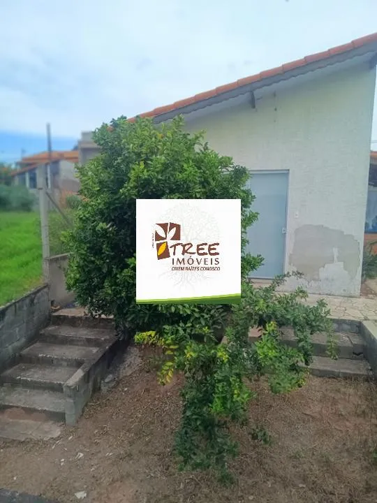 Imagem VENDA DE SOBRADO NO RESIDENCIAL ALTO DAS COLINAS, EM ARUJÁ/SP, 500m² com 5 quartos, suíte com hidro, piscina, 07 vagas e vista pra mata. CONSULTE-NOS.