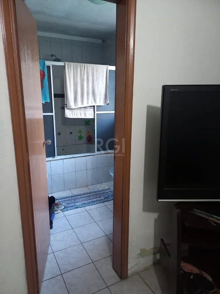 Imagem Casa para Venda - 256.44m², 4 dormitórios, sendo 1 suites, 4 vagas - Cavalhada