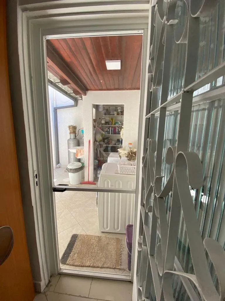 Imagem casa - 4 dormitórios - 3 vagas - 170 m² - Menino Deus