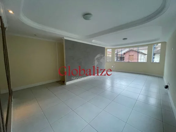 Imagem Sobreposta Duplex com Piscina Privativa à venda com 3 Suítes e 2 Vagas no Bairro do Embaré em Santos por R$ 1.600.000,00