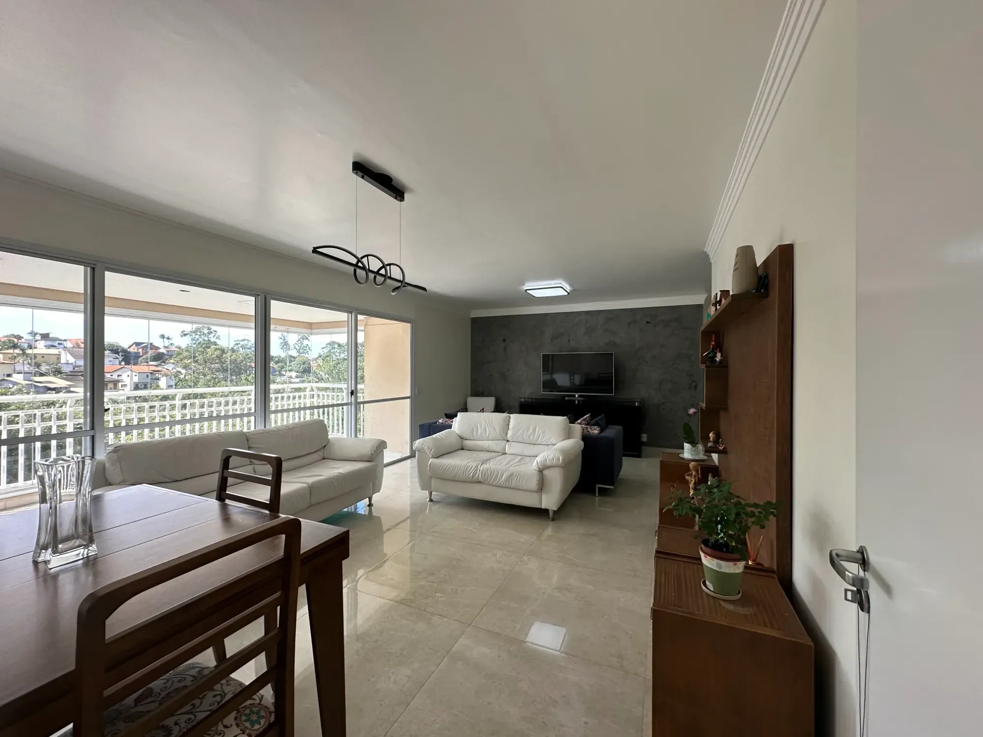 Imagem Apartamento com 3 Quartos para Alugar, 186 metros em Rio Pequeno - São Paulo