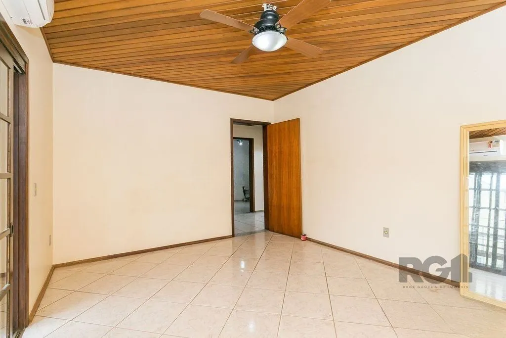 Imagem Casa de 3 dormitórios, no bairro Campo Novo