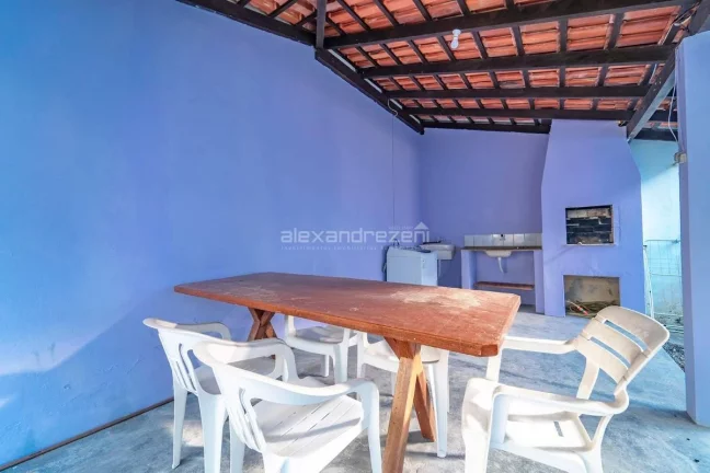 Imagem Linda Casa 2 dormitórios