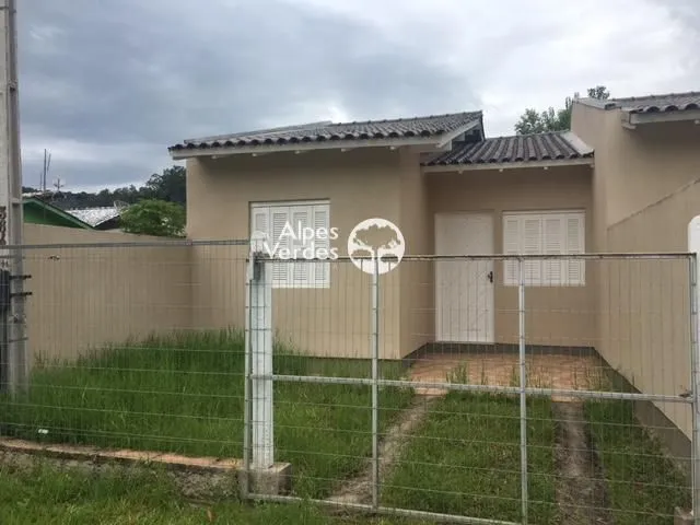 Foto do imóvel Vende-se Casa geminada localizada no bairro Sander - Três Coroas/RS 59,90m2