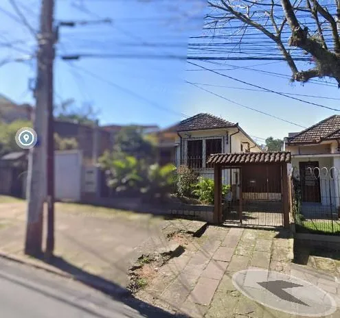 Imagem Casa de 03 dormitorios com patio e garagem no bairro Teresopolis
