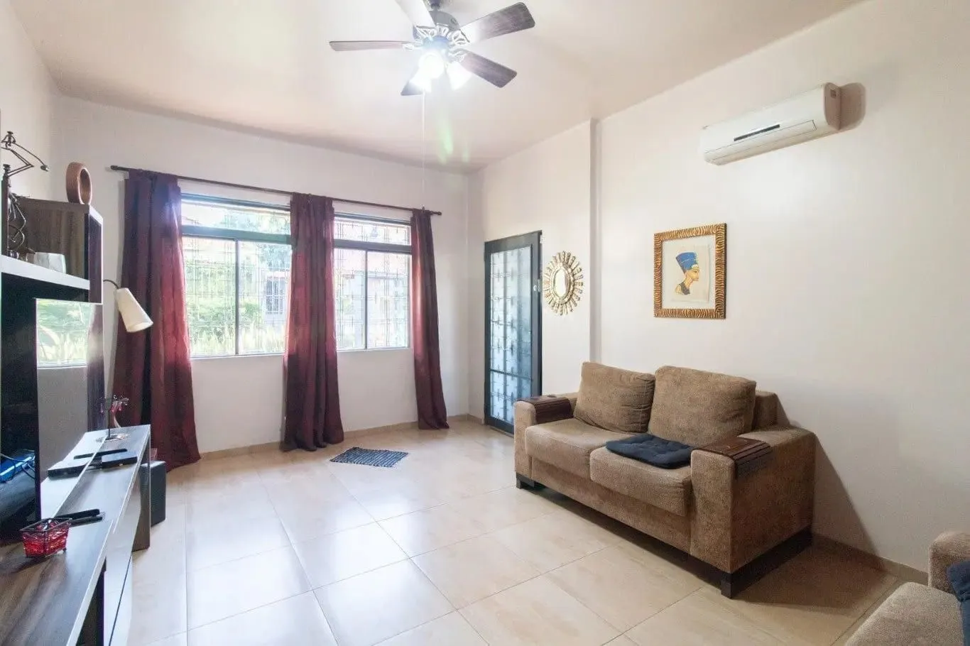 Imagem Casa com 4 dormitórios e 175m² à venda no Bairro Santa Tereza