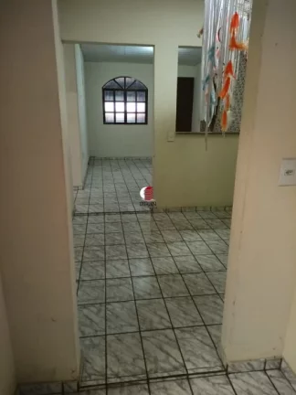 Maravilhosa casa de 3 qts em laranjeiras em Rua Alvares Cabral