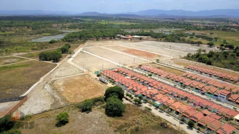 Imagem Terreno a Venda no bairro Planalto Horizonte - Horizonte, CE