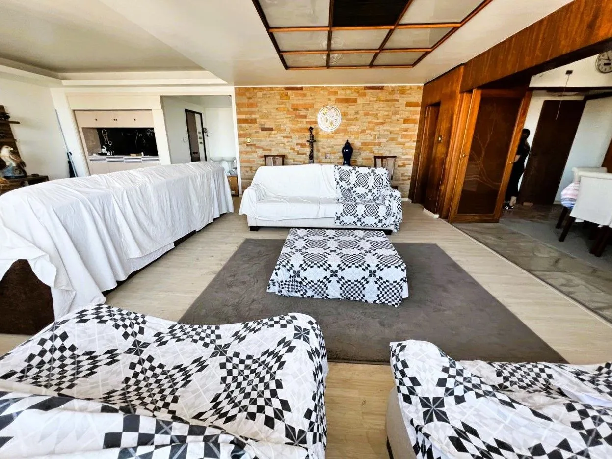 Imagem Excelente apartamento 3 dormitórios com vista para o Guaíba em frente a Santa Casa - Edif. Santa Tecla