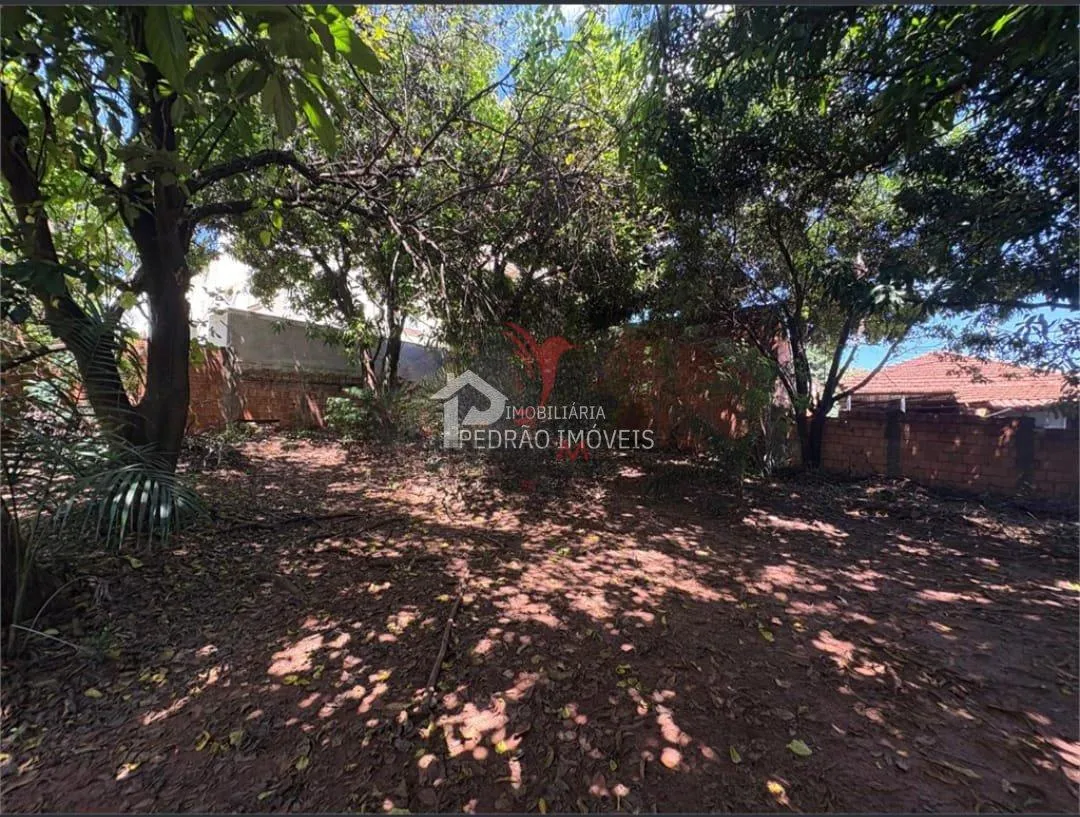 Imagem Lote/Terreno de 1296m² no bairro Centro, em Lençóis Paulista