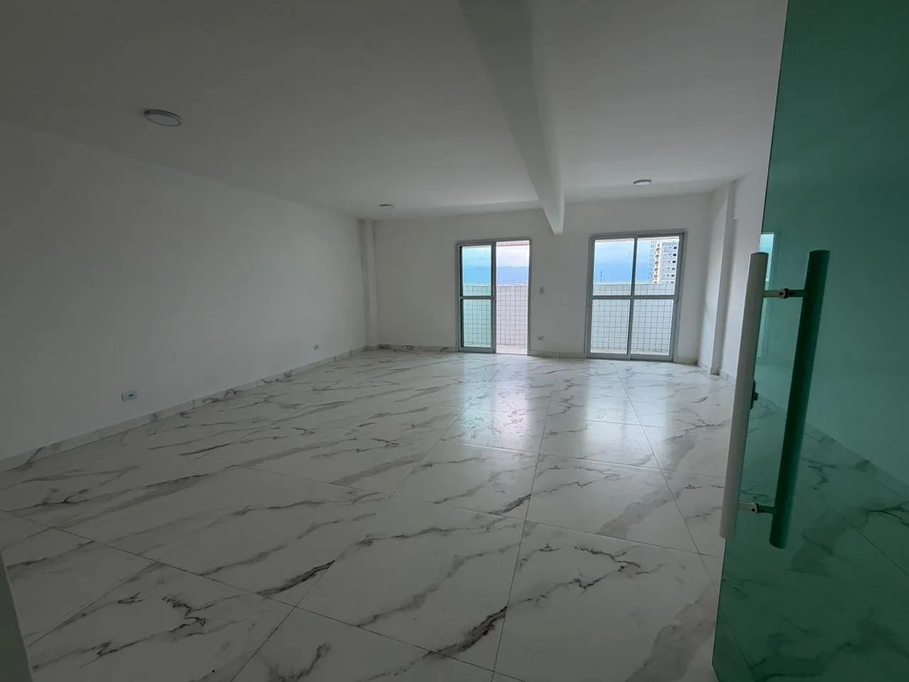 Imagem Fantástico Apartamento na Praia Grande - AVIAÇÃO
