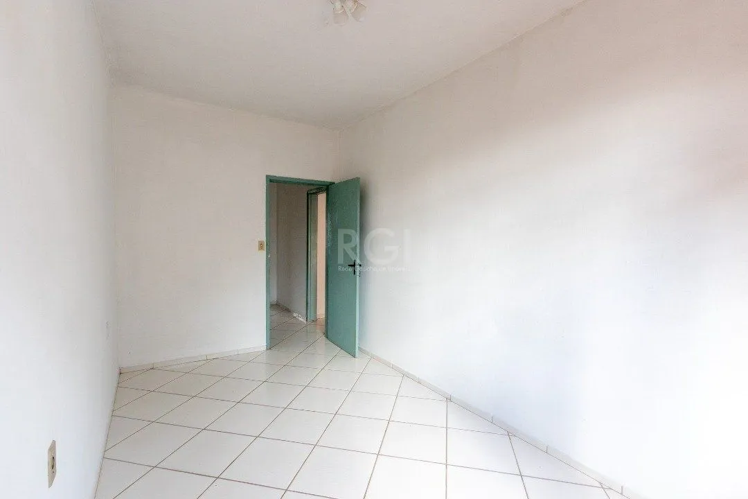 Imagem Casa para Venda - 220m², 3 dormitórios, sendo 2 suites, 2 vagas - Coronel Aparício Borges