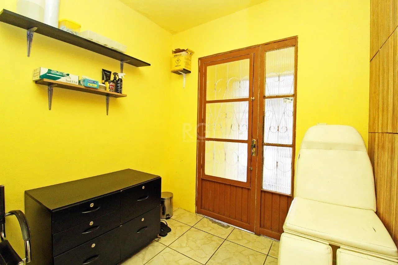 Imagem Casa para Venda - 85m², 2 dormitórios, 1 vaga - Cidade Baixa