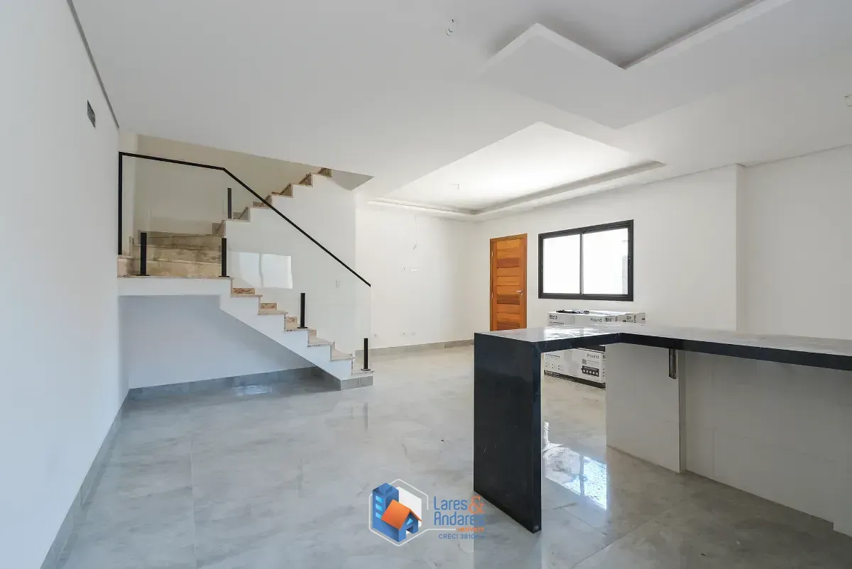 Imagem Sobrado para venda em Vila Gumercindo com 3 quartos, sendo 1 suíte, 180m²
