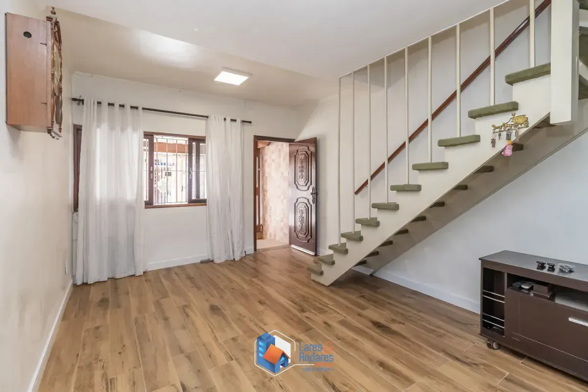 Imagem Sobrado para venda em Parque Residencial da Lapa com 3 quartos, sendo 2 suítes, 115m²