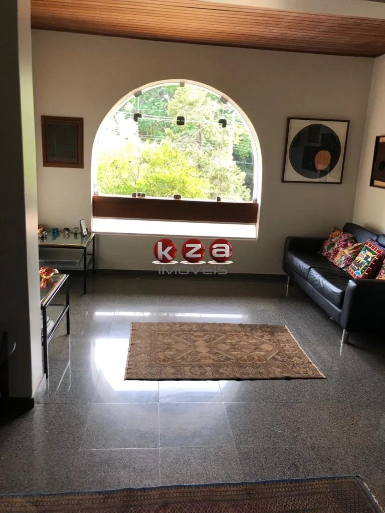 Imagem Luxuosa Casa em Condomínio à Venda em Campinas-SP, Barão Geraldo: 4 Quartos, 4 Suítes, 3 Salas, 8 Banheiros, 4 Vagas de Garagem, 880m².
