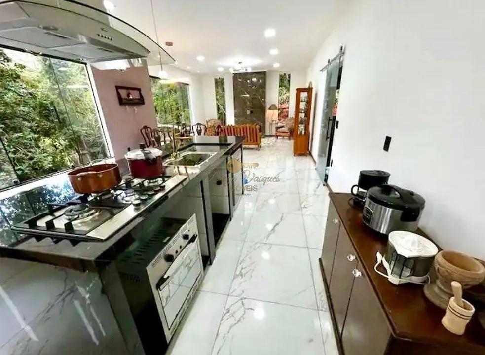 Imagem Casa para Venda em Teresópolis / RJ no bairro Albuquerque
