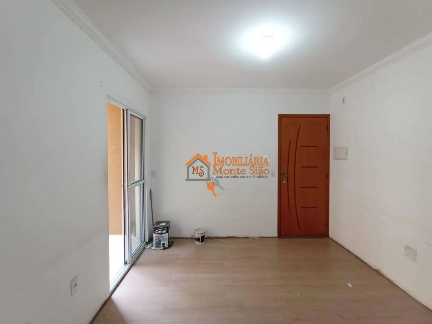 Foto do imóvel Apartamento com 2 dormitórios à venda, 43 m² por R$ 300.000,00 - Parque Primavera - Guarulhos/SP
