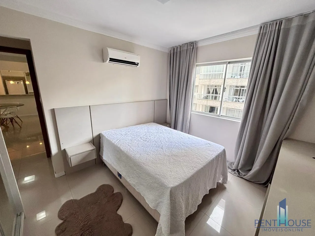 Imagem Apartamento Quadra Mar para Venda em Balneário Camboriú, CENTRO, 2 dormitórios, 1 suíte, 2 banheiros, 2 vagas