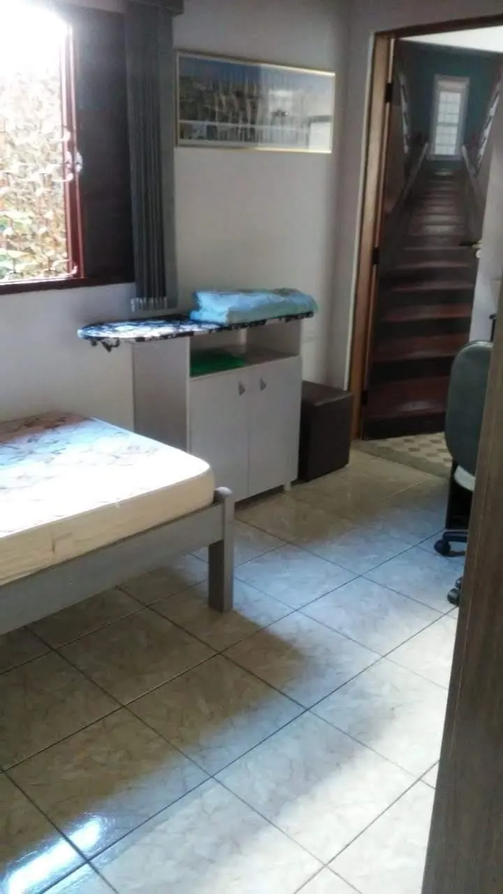 Imagem Casa à venda 5 Quartos, 1 Suite, 1 Vaga, 250M², Residencial Mombaça, Pindamonhangaba - SP