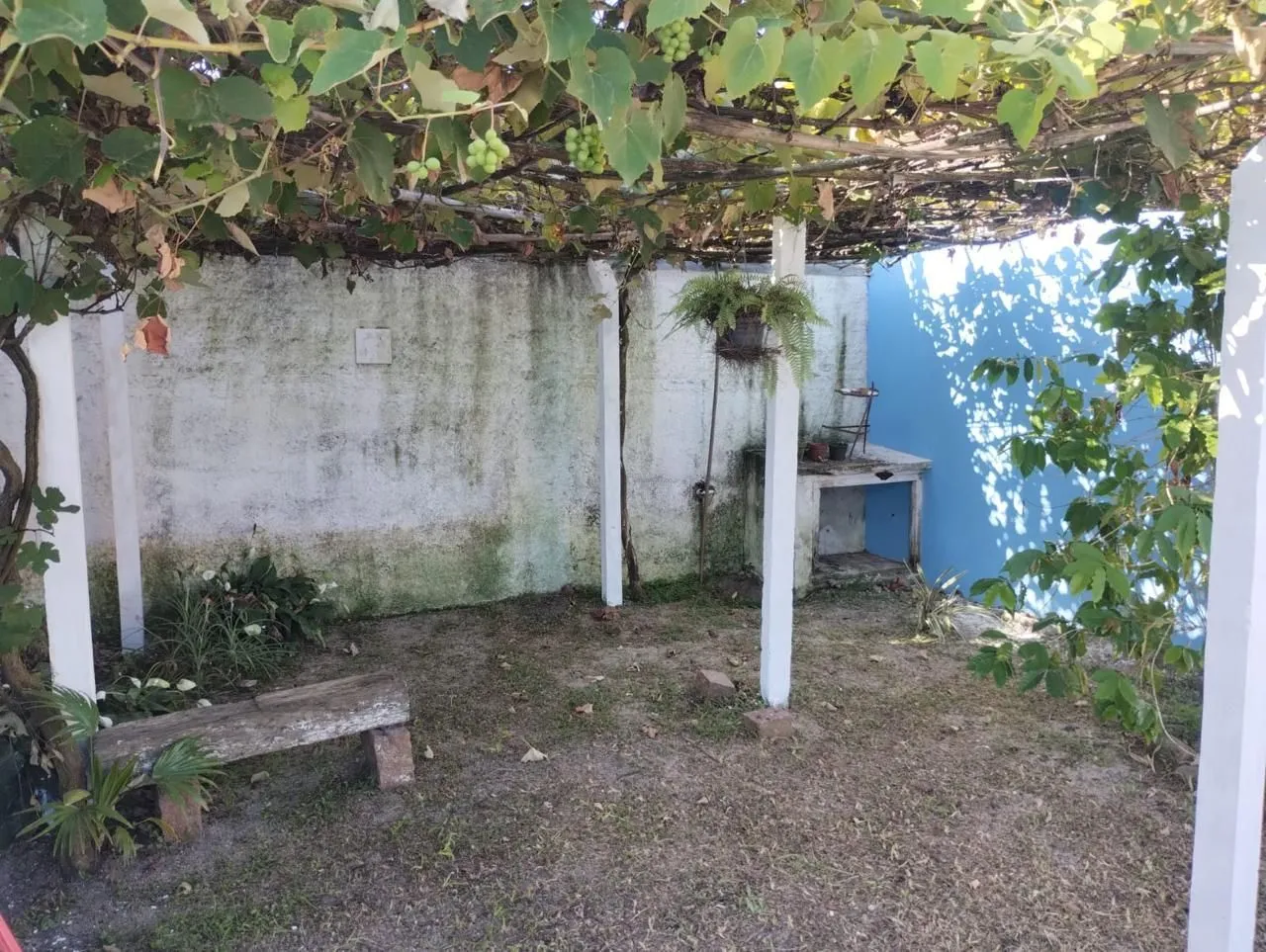 Imagem Casa em terreno amplo na Praia do Laranjal, Pelotas 4 quadras da praia