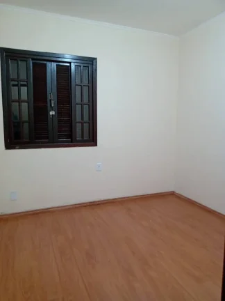 Imagem Ótimo sobrado próximo à escolas e comércio!