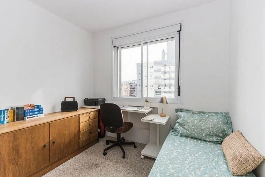 Imagem Vende-se apartamento com 2 quartos (1 suíte), 68m² e 2 vagas - Passo da Areia