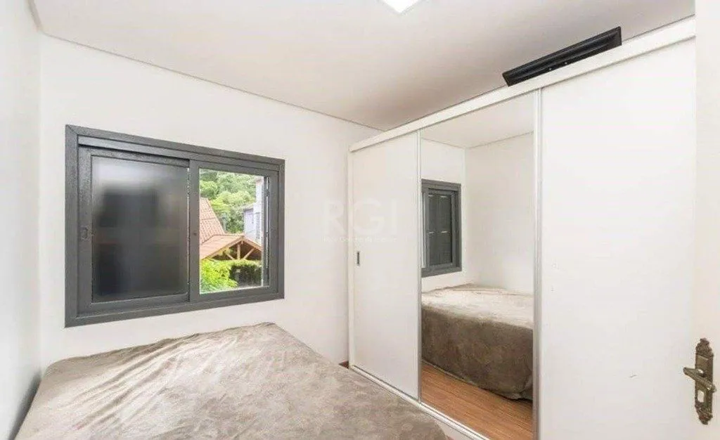 Imagem Casa Condominio para Venda - 180m², 3 dormitórios, sendo 2 suites, 3 vagas - Vila Nova