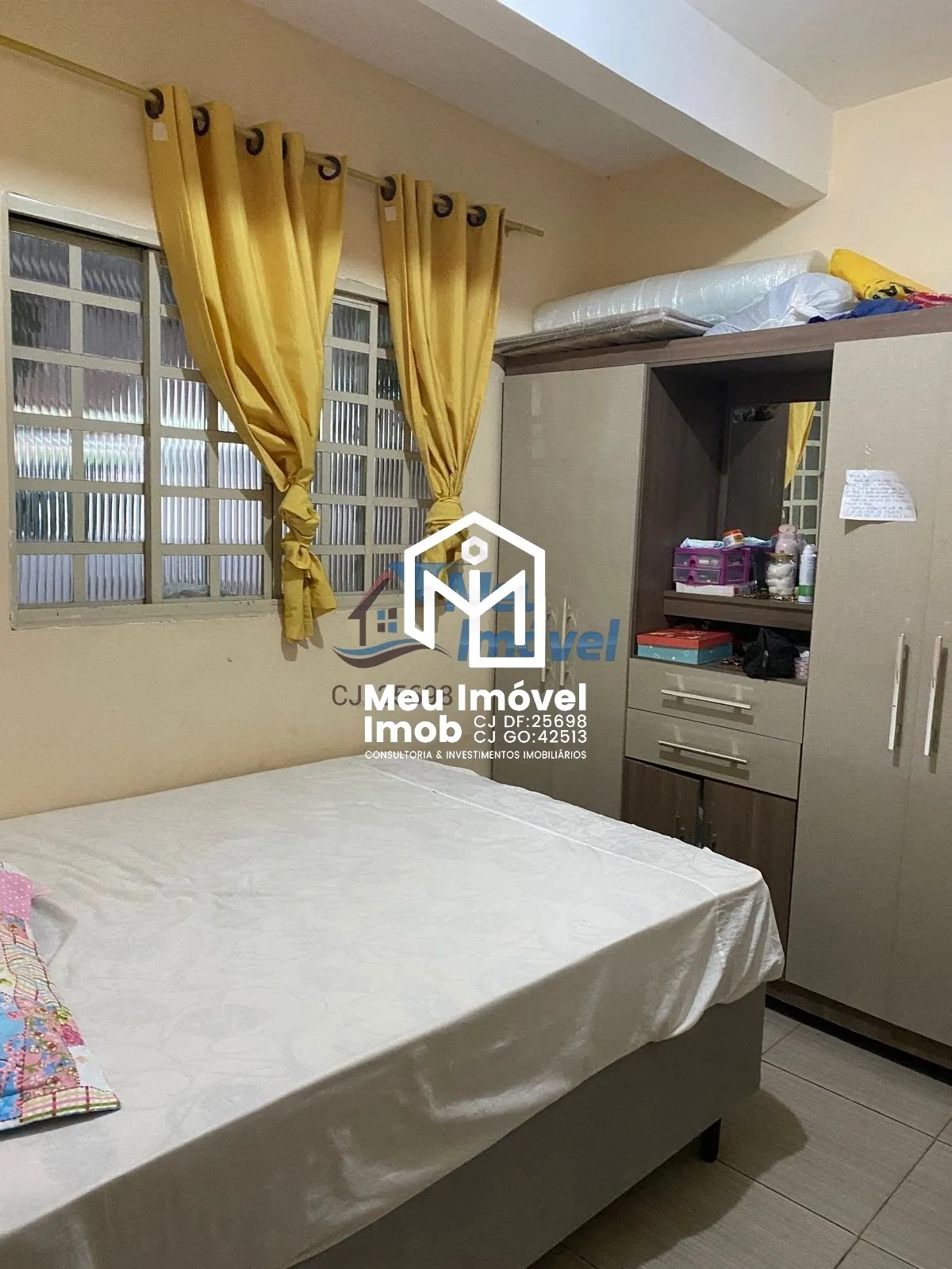Imagem Casa 5 Quartos 1 Suíte 3 Vagas 300m² Closet Área de Serviço