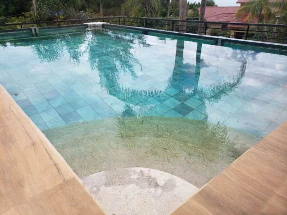 Imagem Imperdível casa à venda em Garopaba-SC, bairro Morrinhos: 4 quartos, 4 suites, 2 salas, 5 banheiros, 4 vagas, 322m².