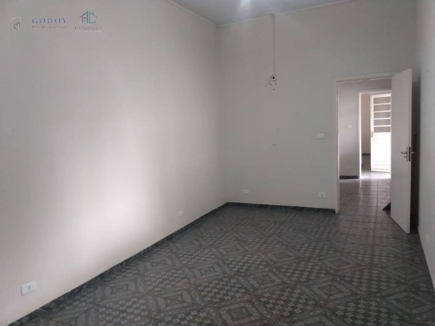 Imagem Casa para Locação 3 Quartos, 2 Suites, 4 Vagas, 660M², Jardim Residencial Doutor Lessa, Pindamonhangaba - SP