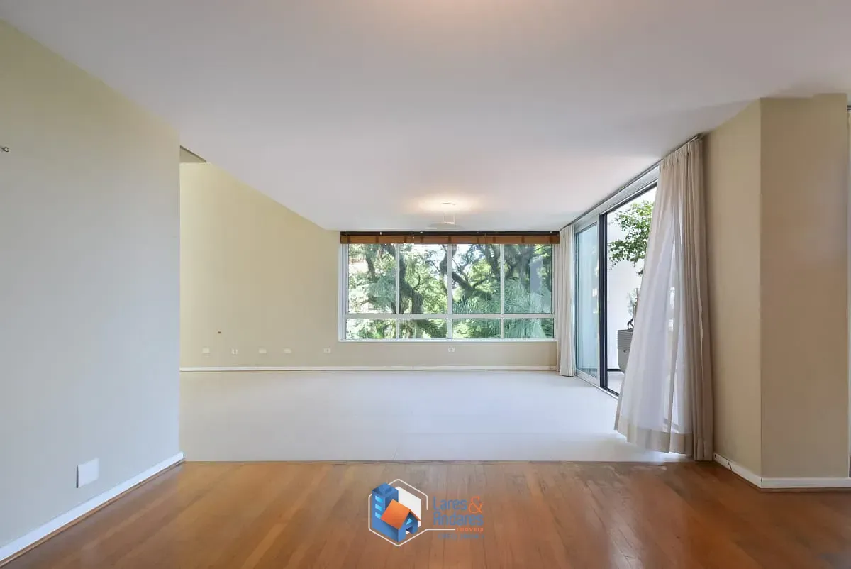 Imagem Duplex para venda em Higienópolis com 3 quartos, sendo 3 suítes, 285m²