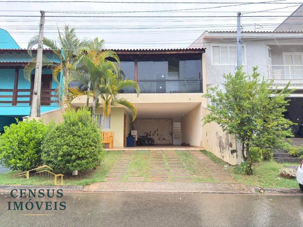 Foto do imóvel: Casa em Condomínio à Venda em Valinhos-SP - Condomínio Residencial Itamambuca: 2 Quartos, 1 Suíte, 2 Salas, 3 Banheiros, 4 Vagas, 164, 99m²! em Condomínio Residencial Itamambuca
