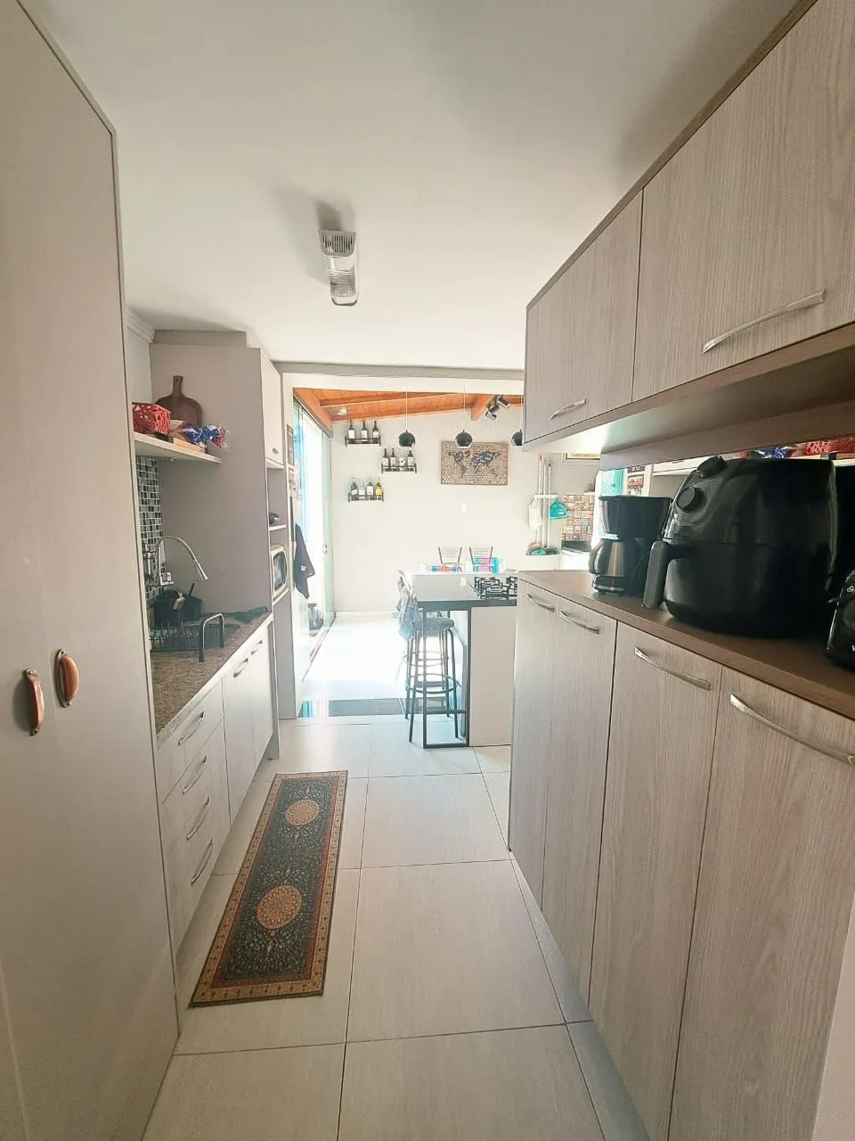 Imagem Apartamento com 02 quartos no Bairro Cristal (01 Suíte)