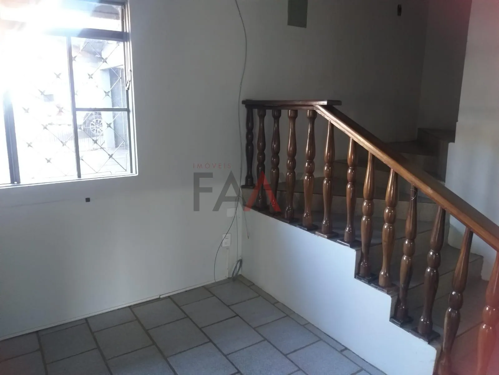 Imagem Sala comercial ao Lado do GRESGA em frente a Av. Manoel Ribas em GUARAPUAVA