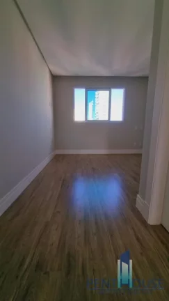 Imagem Apartamento Zona Central para Venda em Balneário Camboriú, CENTRO, 4 dormitórios, 2 suítes, 3 banheiros, 2 vagas