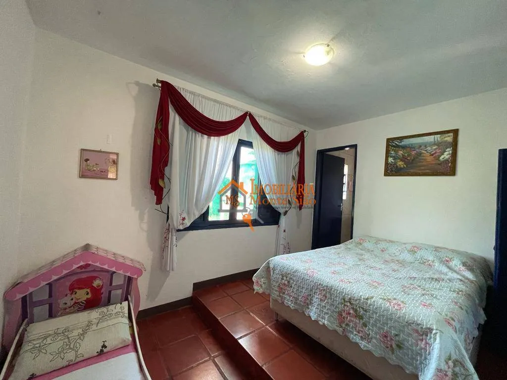 Imagem Sítio com 4 dormitórios à venda, 17297 m² por R$ 1.400.000,00 - Caputera - Arujá/SP