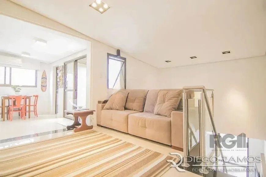 Imagem Cobertura à venda com 1 quarto 102 m² Mobiliado Alto Padrão Rua Dario Pederneiras, Petrópolis, Porto Alegre