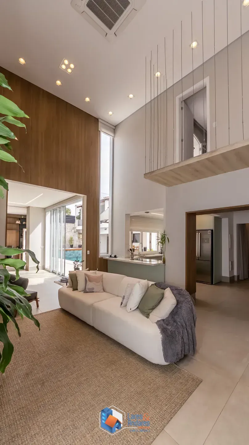 Imagem Casa para venda em Planalto Paulista com 4 quartos, sendo 2 suítes, 319m²